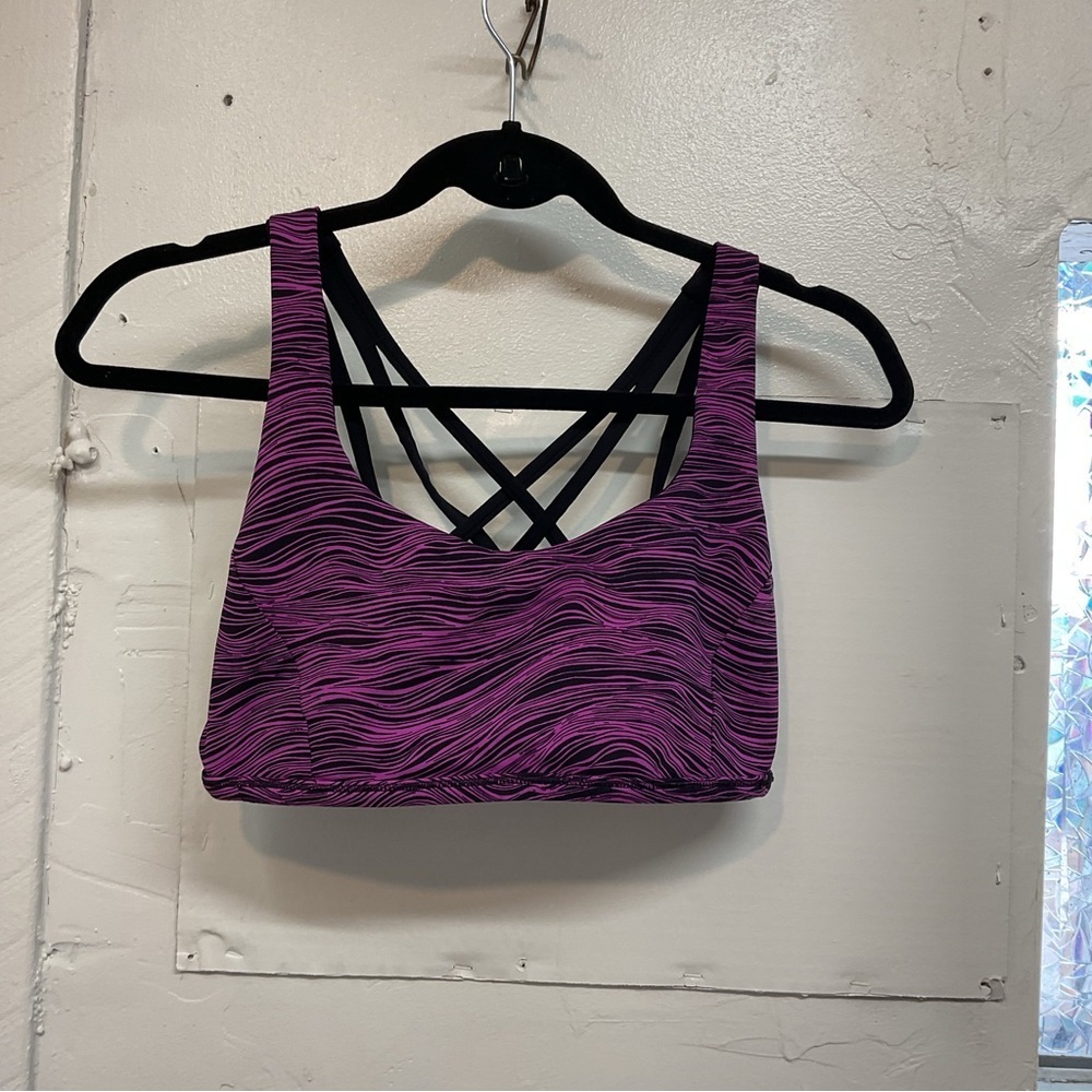 Lululemon Pink Zebra Print Sports Bra,‎ size 8